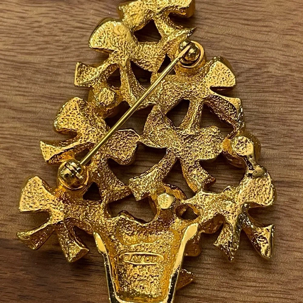 Vintage AVON Christmas Tree Pin Brooch Iridescent‎ Stones Gold Tone Bow